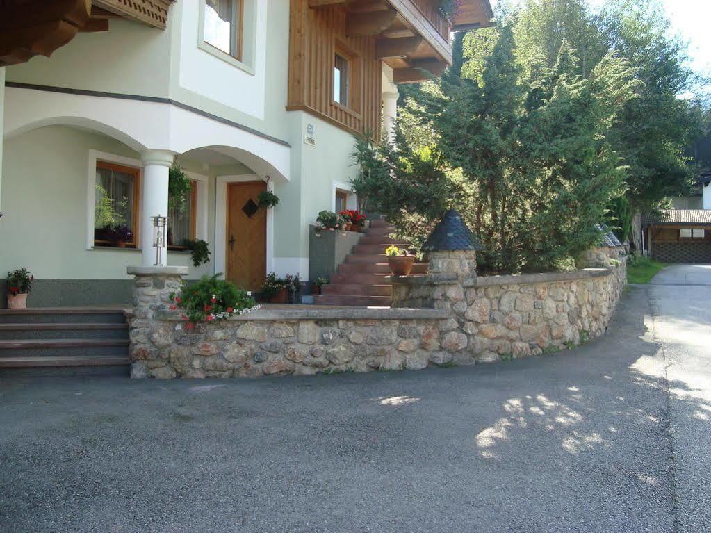 Ferienwohnung Gertraud Und Peter Geisler Finkenberg Esterno foto